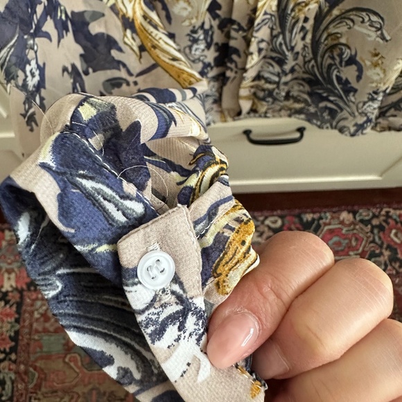 Blouse - Picture 3 of 5